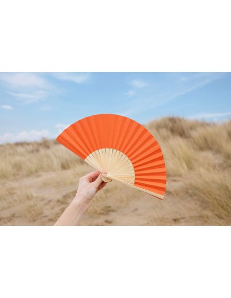 Abanico de bambú y papel para verano