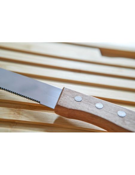 Tabla de bambú con cuchillo para pan