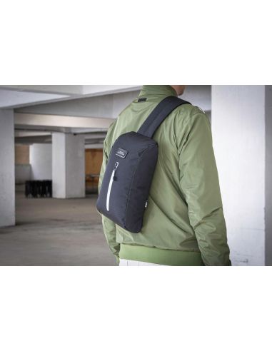 Mochila sling RPET de botellas recicladas