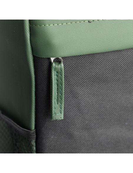 Mochila enrollable RPET 600D para portátil