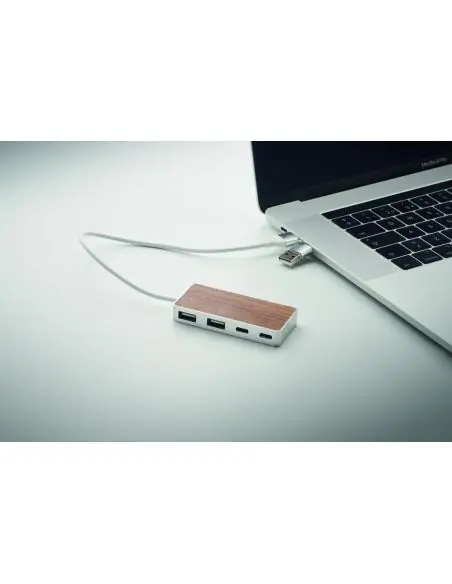 HUB 4 puertos aluminio y nogal Ecológico Personalizado 7MO2387