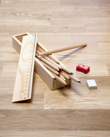 Estuche madera con 12 lápices de color