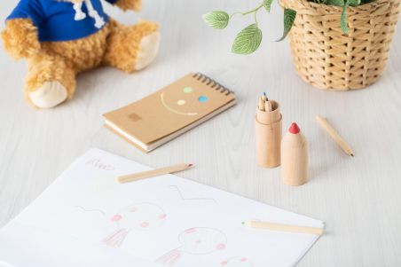 Estuche lápiz de madera con 6 colores