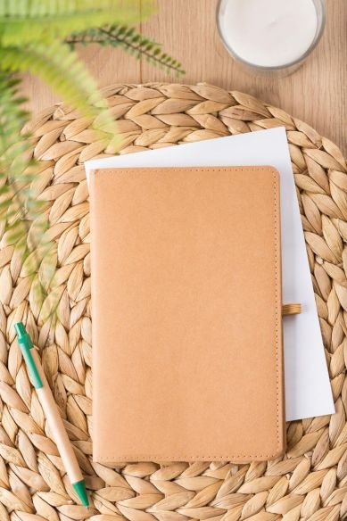 Cuaderno A5 papel kraft lavado 96 páginas