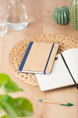 Cuaderno bambú PU A5 96 páginas rayadas banda elástica