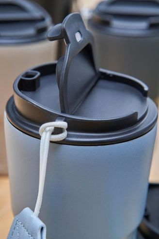 Vaso termo inox doble pared 320 ml tapa PP asa caja