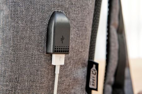 Mochila RPET 600D para portátil con USB