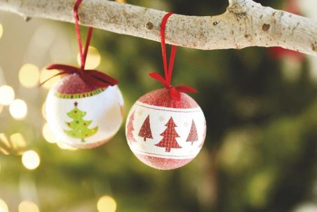 Bola navideña en caja Ecológica Personalizada 7CX1437