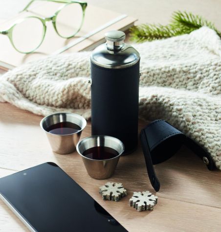 Petaca con vasos de chupito Ecológico Personalizado 7MO2628