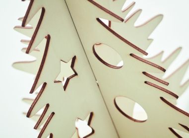 Árbol Navidad madera DIY acuarelas pincel FSC decoración