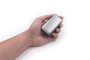 Altavoz Nano aluminio gamuza vegana TWS