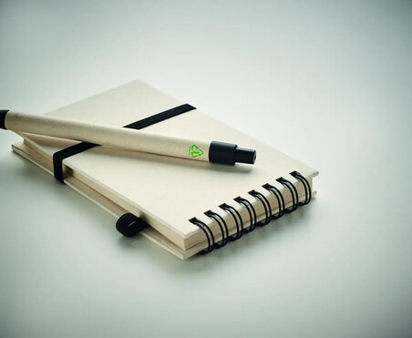 Libreta A6 cartón leche reciclado espiral bolígrafo juego