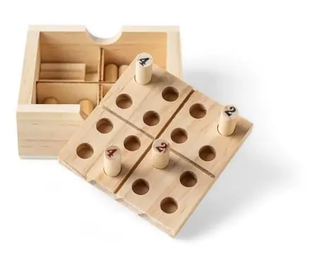 Sudoku de madera de pino con tablero elevable