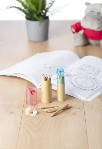 Tubo de cartón con 6 lápices de colores