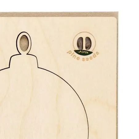 Postal navideña semillas pino adorno madera