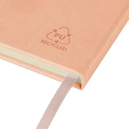 Cuaderno PU reciclado A5 80p 70gsm FSC grabado relieve