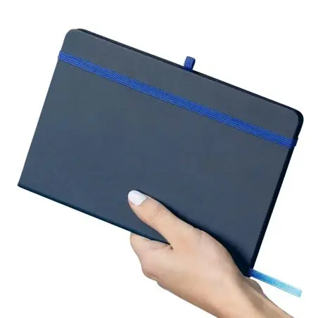 Cuaderno PU reciclado A5 80p 70gsm FSC grabado relieve