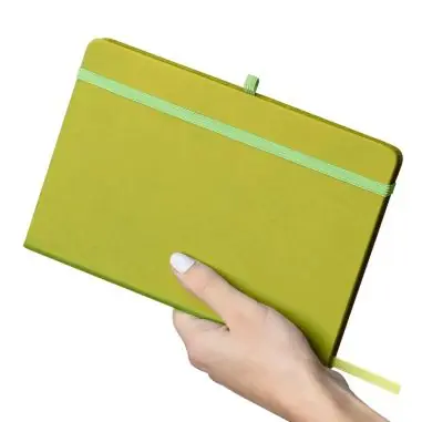 Cuaderno PU reciclado A5 80p 70gsm FSC grabado relieve