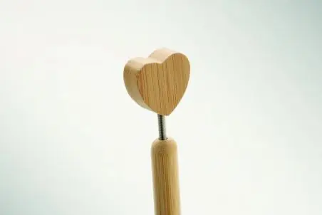 Bolígrafo de bambú corazón Ecológico Personalizado 7MO2659
