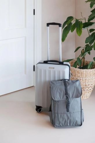 Mochila RPET 300D con solapa y hebilla