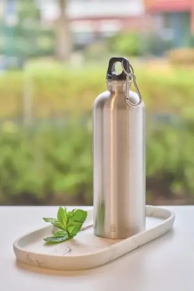 Bidón acero reciclado 750 ml con mosquetón