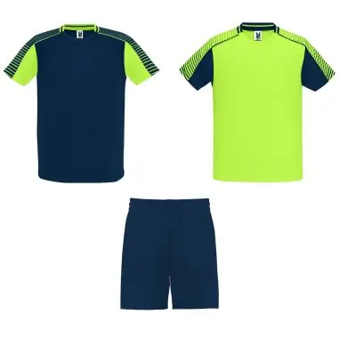 Conjunto deportivo infantil 2 camisetas pantalón corto