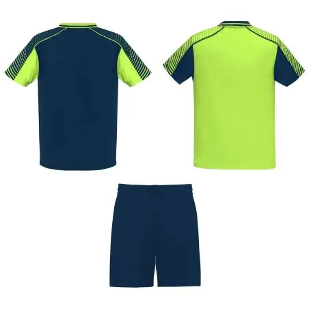 Conjunto deportivo infantil 2 camisetas pantalón corto