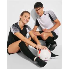 Conjunto deportivo unisex 2 camisetas y pantalón
