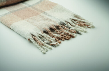 Manta RPET efecto mohair con cuadros y flecos