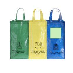 Sobre la bolsa verde