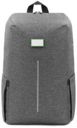 En la placa de metal