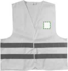 Logo en la parte izquierda del pecho